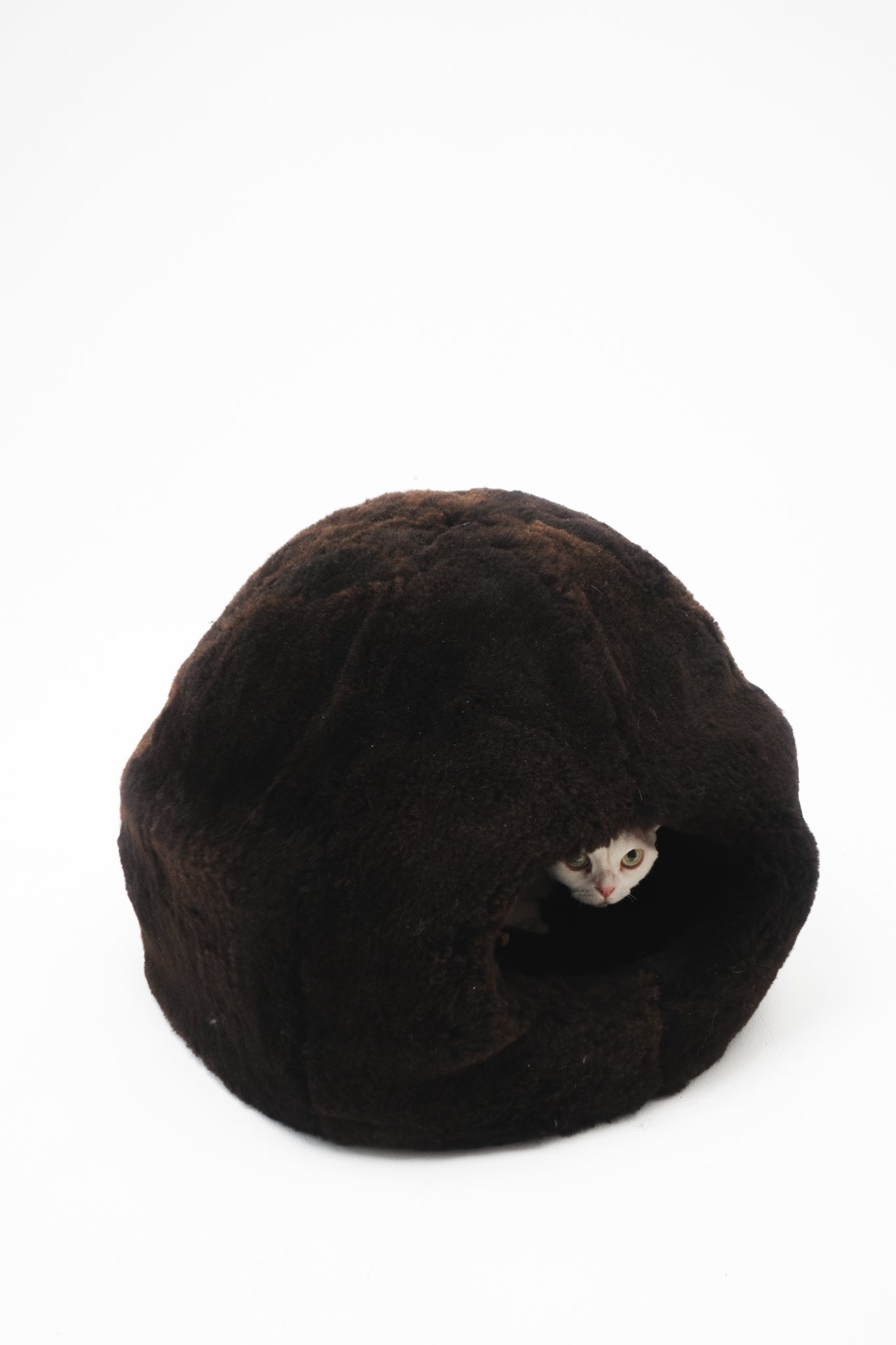 Nest Natural Sheepskin Pet Bed - Brown-2